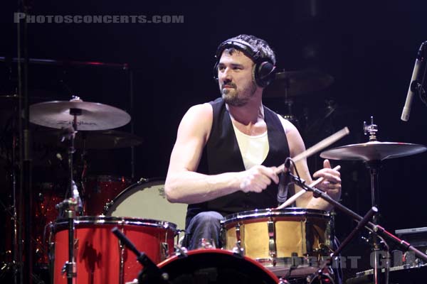 CONTROL - 2010-02-08 - PARIS - Olympia - 